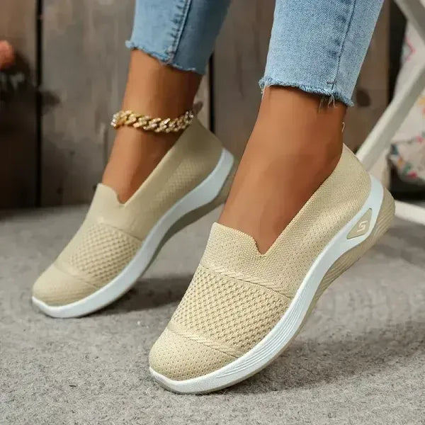 [Summer Trends 2025] Women's Breathable Knit Sneakers: Lightweight Comfort Every Step